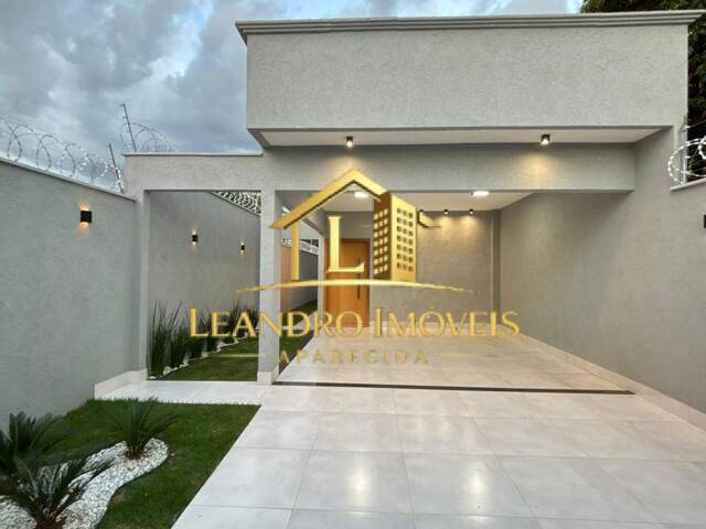 Casa para Venda em Aparecida de Goiânia - 2