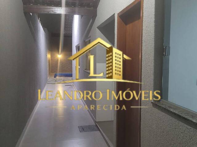 Casa para Venda em Aparecida de Goiânia - 2