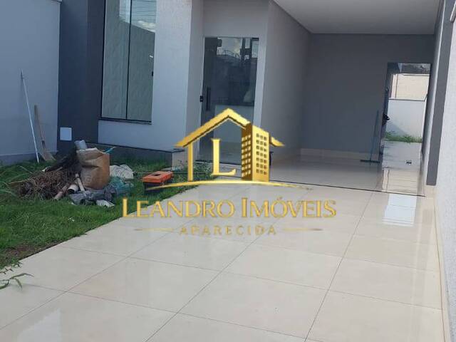 Casa para Venda em Aparecida de Goiânia - 2