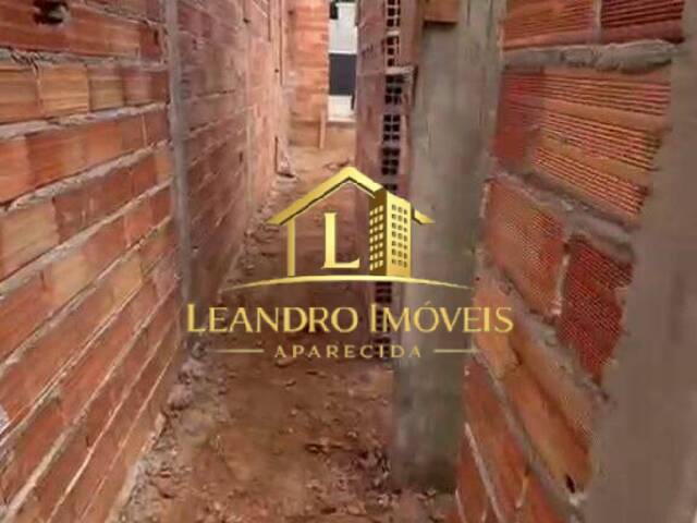 Casa para Venda em Aparecida de Goiânia - 5