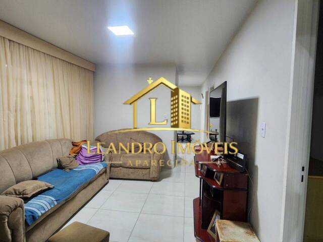 Casa para Venda em Aparecida de Goiânia - 2