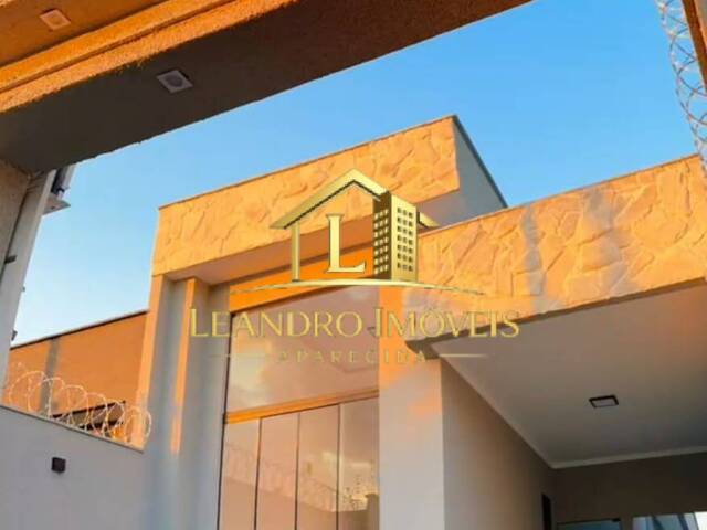 Casa para Venda em Aparecida de Goiânia - 2
