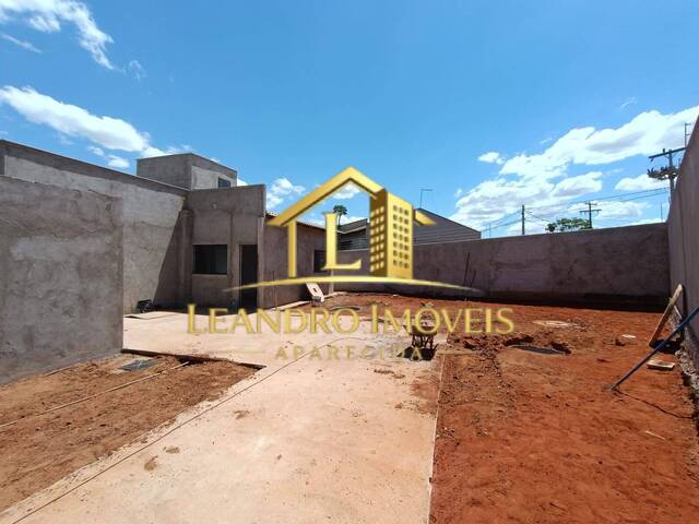 Casa para Venda em Aparecida de Goiânia - 2