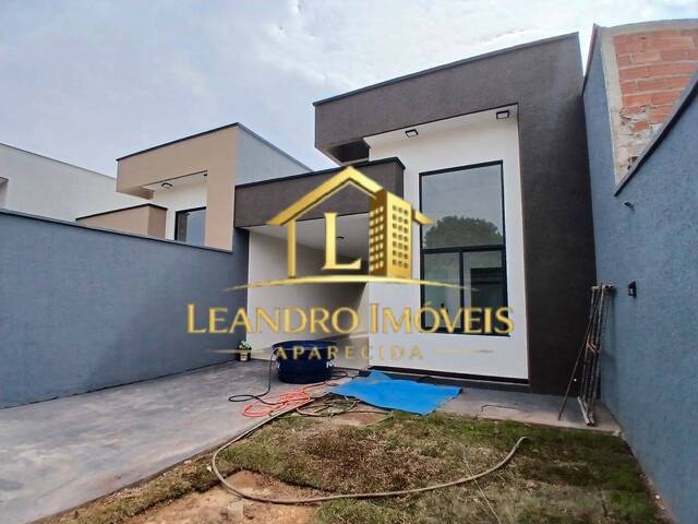 Casa para Venda em Aparecida de Goiânia - 2