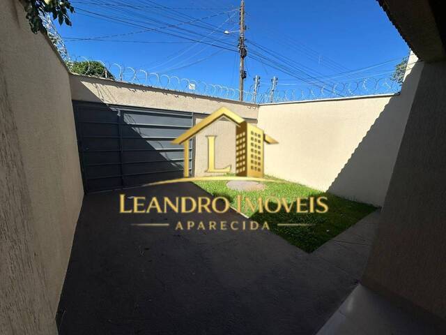Casa para Venda em Aparecida de Goiânia - 2