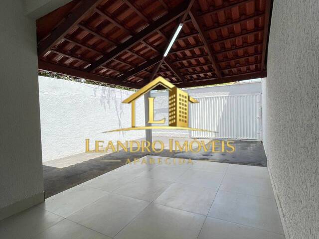 Casa para Venda em Aparecida de Goiânia - 2