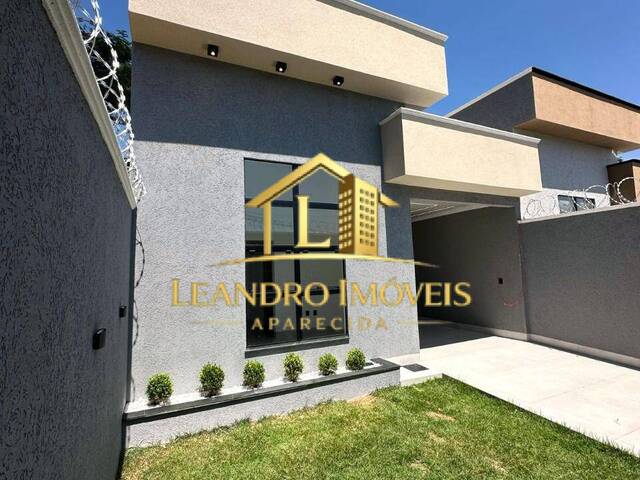 Casa para Venda em Aparecida de Goiânia - 2
