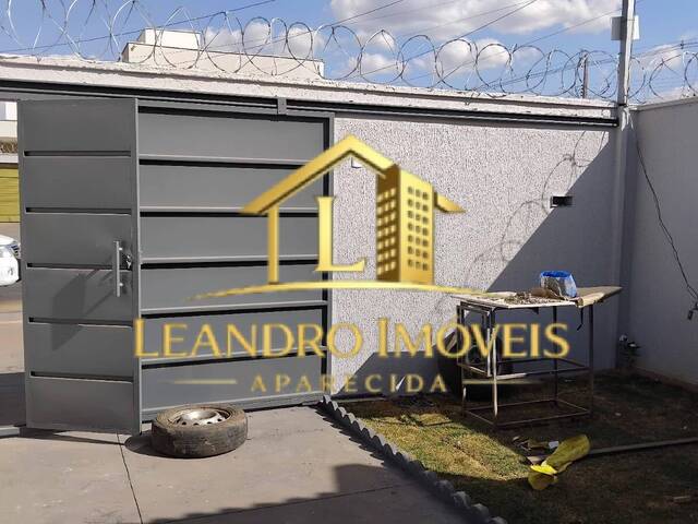 Casa para Venda em Aparecida de Goiânia - 2