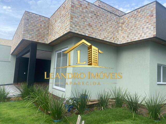 Casa para Venda em Aparecida de Goiânia - 2