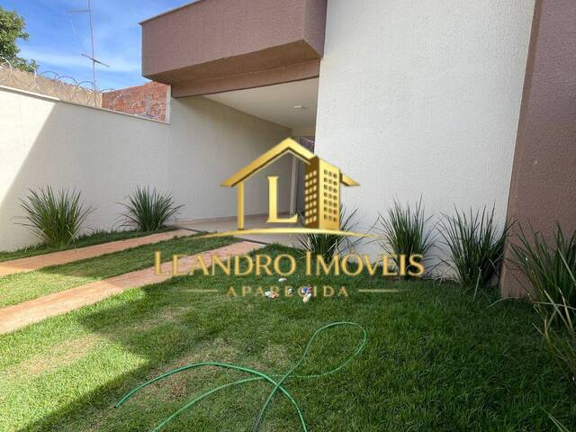 Casa para Venda em Aparecida de Goiânia - 2