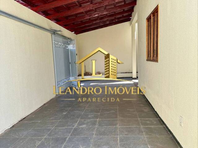 Casa para Venda em Aparecida de Goiânia - 2