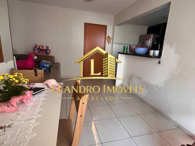 #213 - Apartamento para Venda em Aparecida de Goiânia - GO - 2