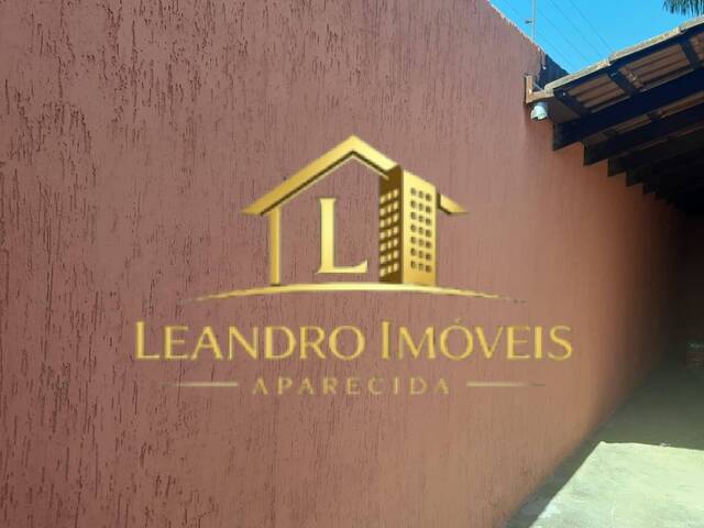 Casa para Venda em Aparecida de Goiânia - 2