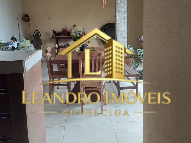 Casa para Venda em Aparecida de Goiânia - 5