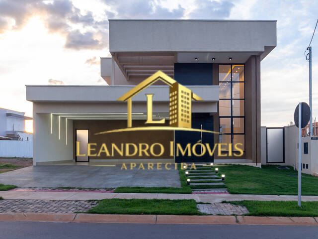 Casa para Venda em Aparecida de Goiânia - 2