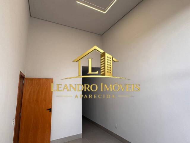 Casa para Venda em Hidrolândia - 4
