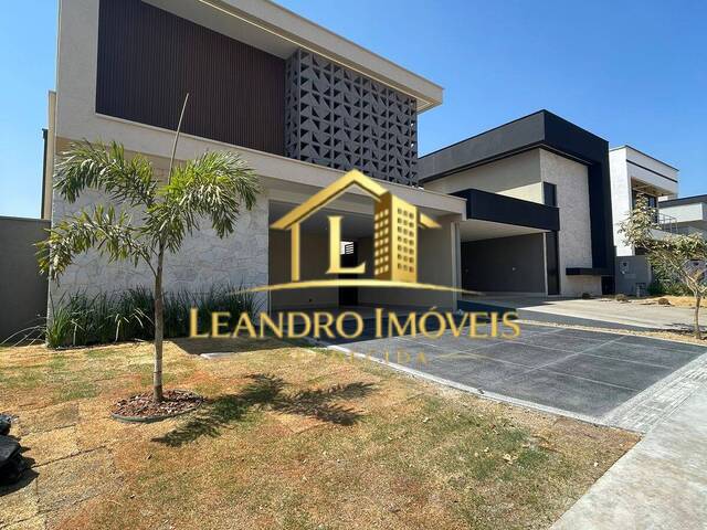 #410 - Sobrado para Venda em Aparecida de Goiânia - GO - 1