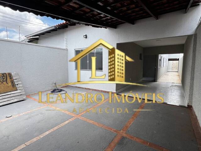 Casa para Venda em Aparecida de Goiânia - 2