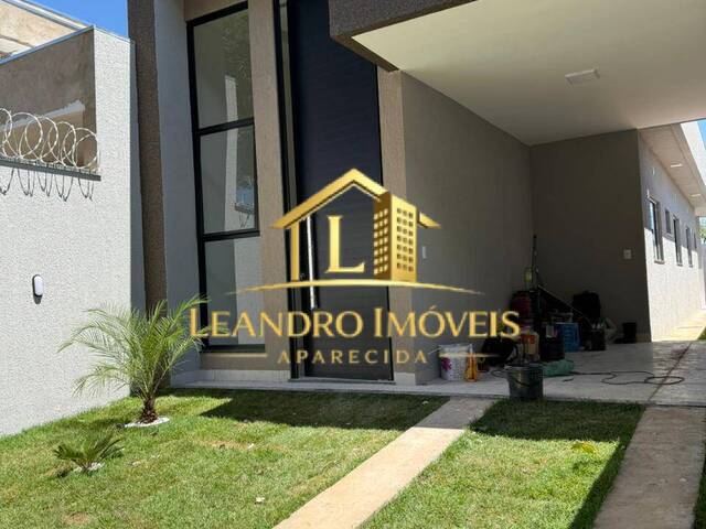 #430 - Casa para Venda em Aparecida de Goiânia - GO