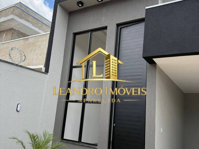 #430 - Casa para Venda em Aparecida de Goiânia - GO