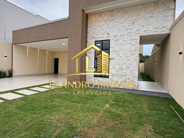 Casa para Venda em Aparecida de Goiânia - 2