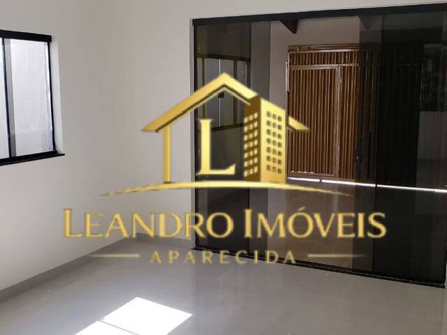 Casa para Venda em Aparecida de Goiânia - 2