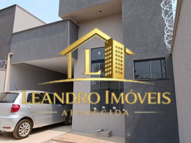 Casa para Venda em Aparecida de Goiânia - 2