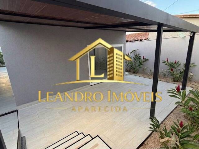 Casa para Venda em Aparecida de Goiânia - 2